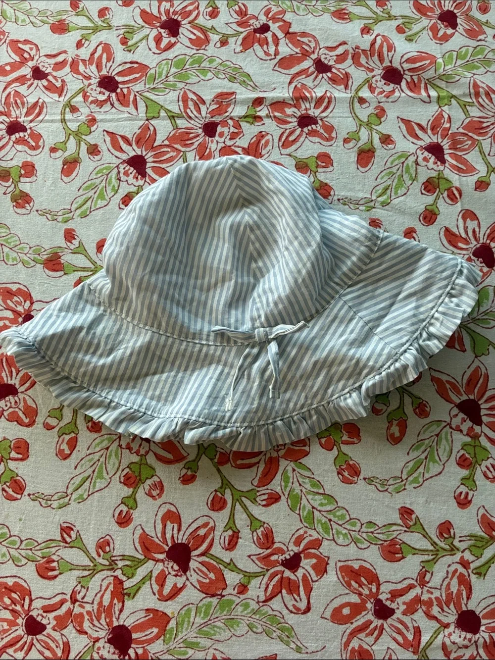 Gap baby girl striped cotton sun hat